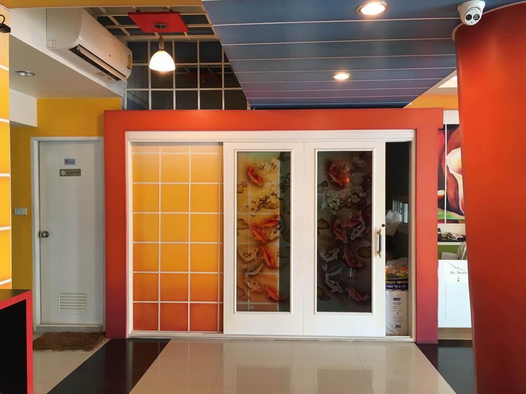 The Colorful Hotel Thung Song Exterior photo